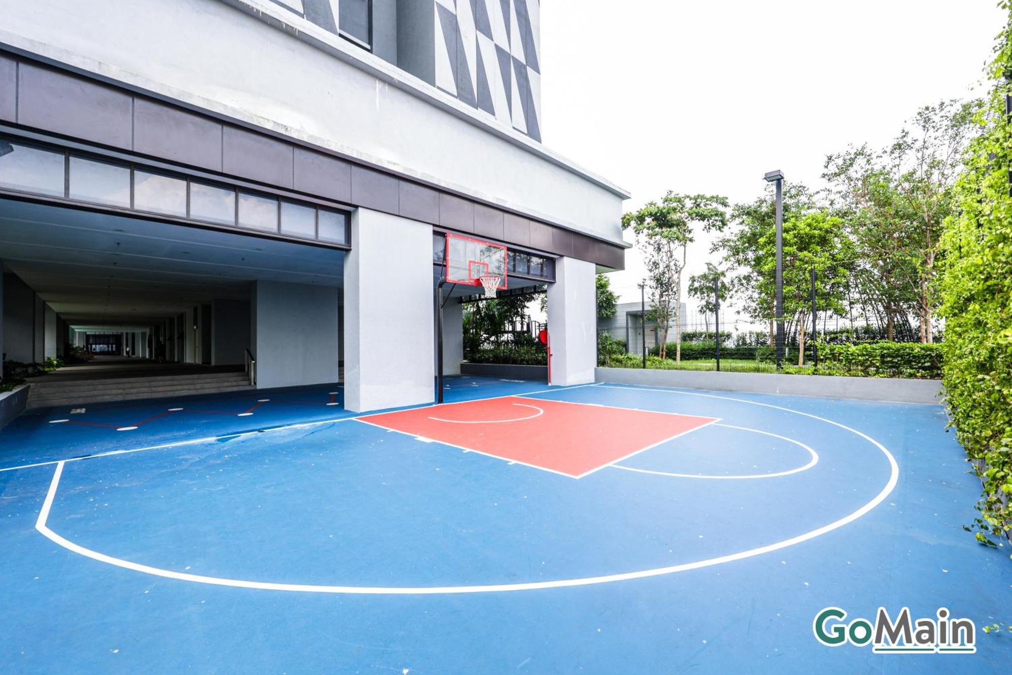 Free Parking - Big Trion By Gomain